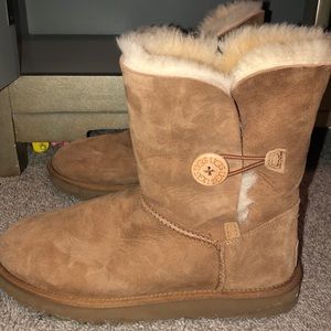 Ugg boots with button on side